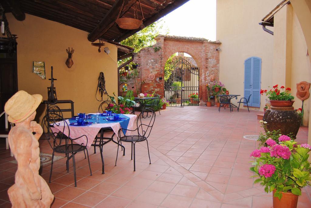Il Colombaio, Siena -Appartamenti E Camere- Isola d'Arbia Exteriör bild