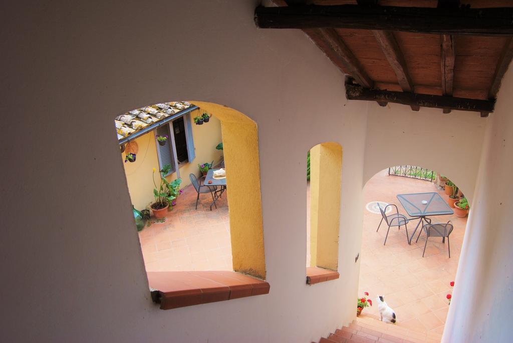 Il Colombaio, Siena -Appartamenti E Camere- Isola d'Arbia Exteriör bild