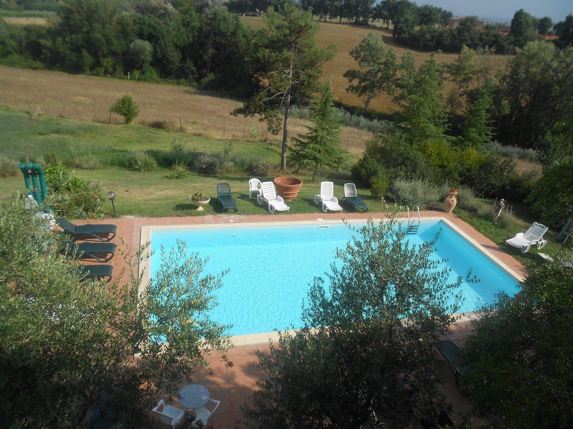 Il Colombaio, Siena -Appartamenti E Camere- Isola d'Arbia Exteriör bild